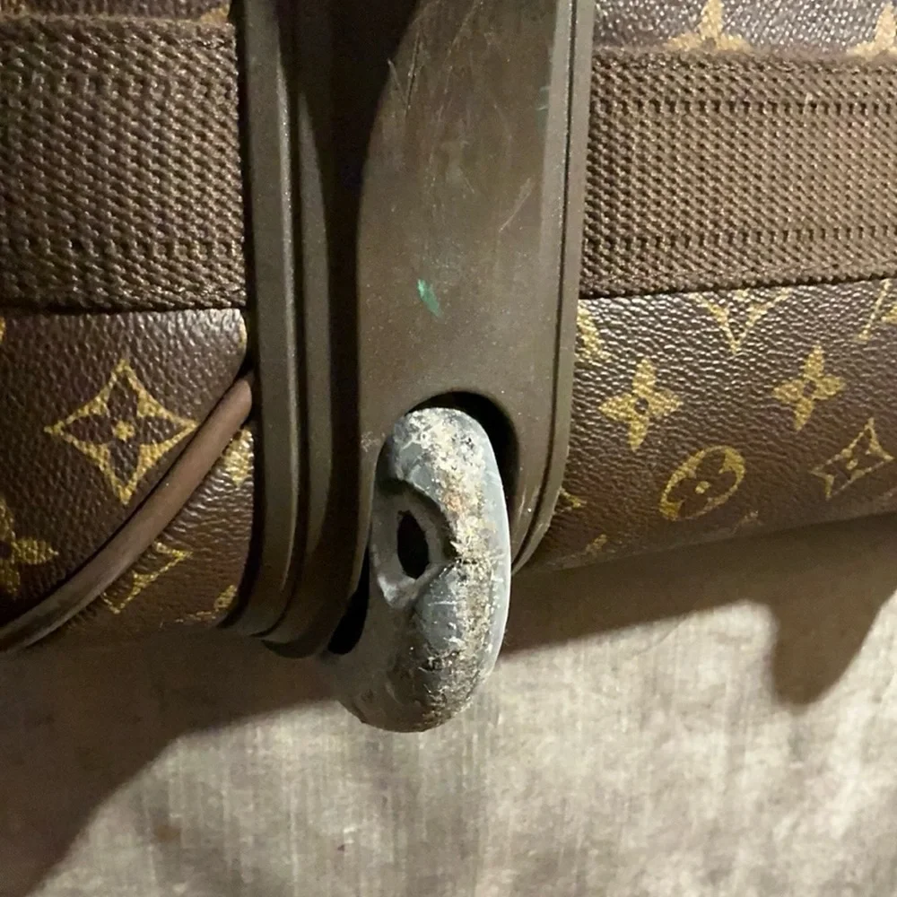 Authentic Louis Vuitton Pegase 55 Rolling Luggage-Heavily Used/Priced According - Picture 15 of 16